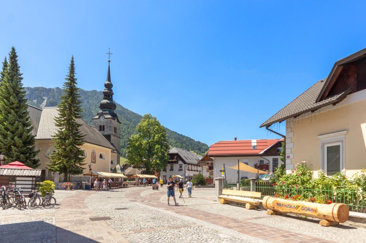 Apartments Julian Adventure Kranjska Gora Exterior foto